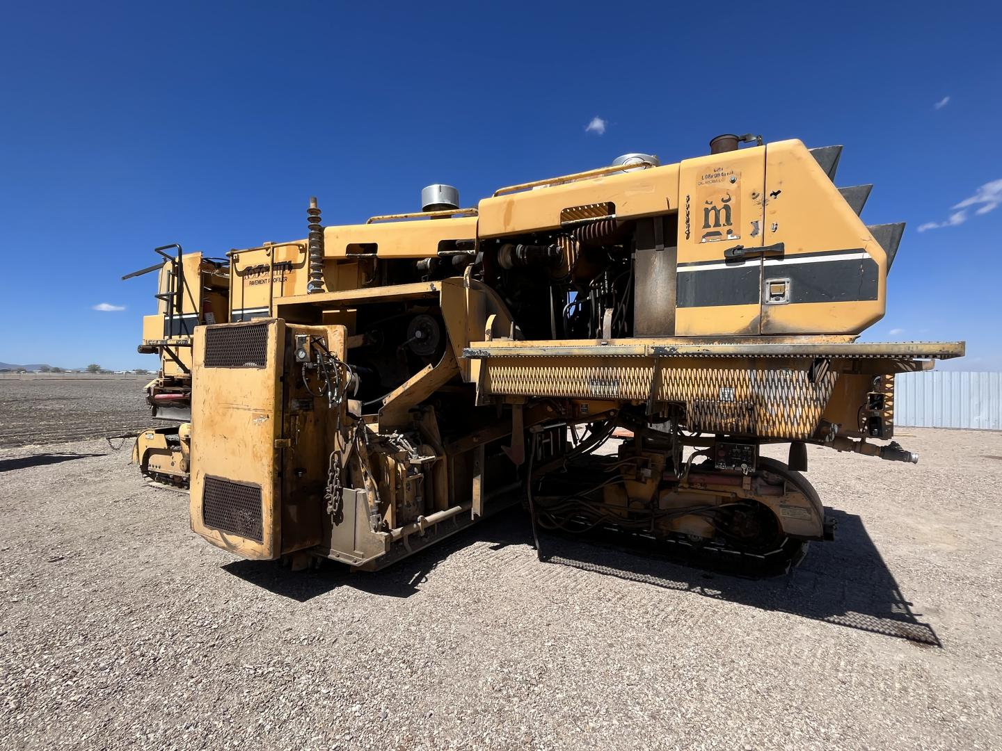 ./imagenes/INVOICE/2019/16581/RECUPERADORA DE ASFALTO CMI PR-800-71-2 (22).JPG